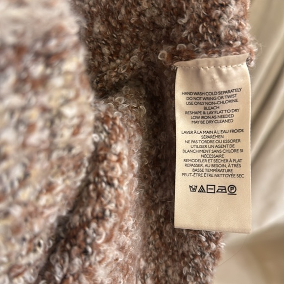 Free people brown snowflake sweater size smalll crop soft EUC - Picture 9 of 11